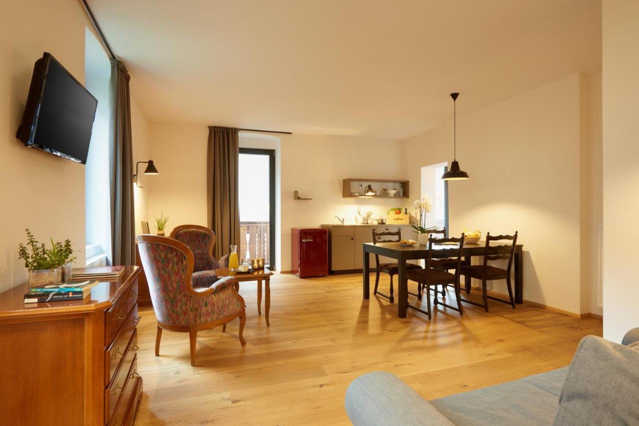 Historic Guesthouse Bircher B&B Apartments Near Sterzing Campo di Trens Exteriér fotografie