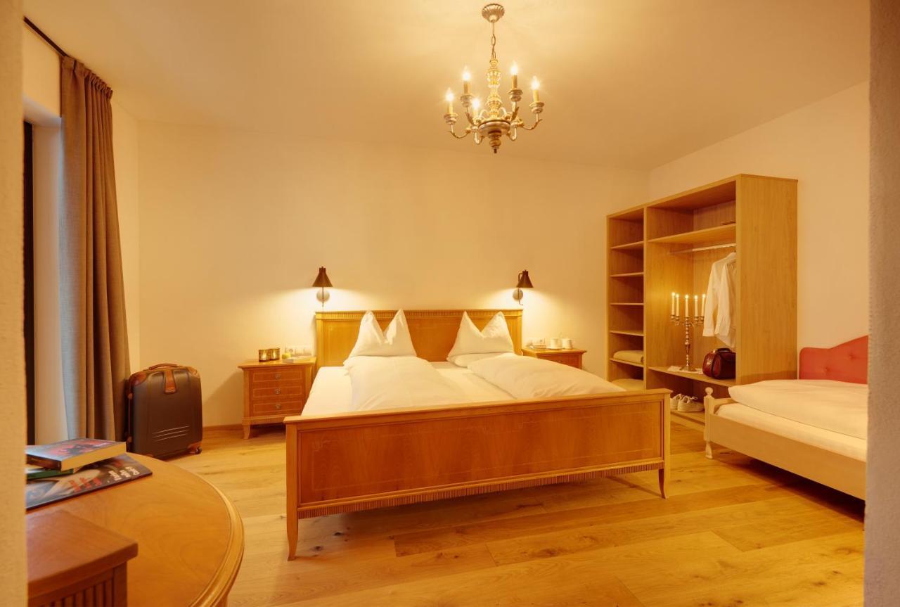 Historic Guesthouse Bircher B&B Apartments Near Sterzing Campo di Trens Exteriér fotografie